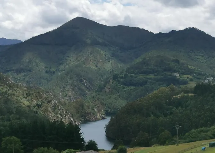 La Casona El Espín Сasa de vacaciones Serandinas